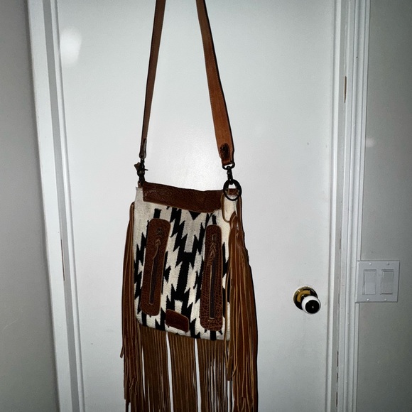 Bohemian Fringe Crossbody Bag - Picture 3 of 4